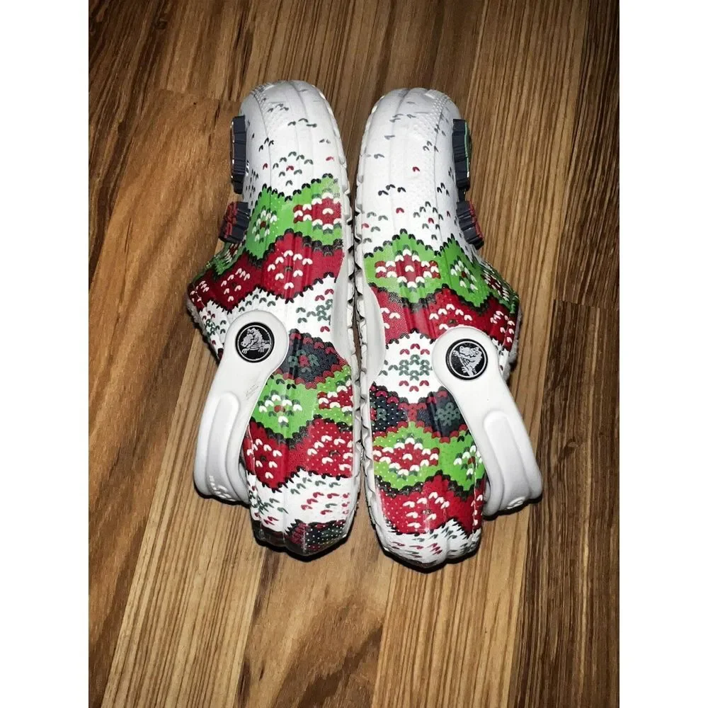 Crocs Kids J1 Classic Fuzzy Lined Holiday‎ Christmas Charm Clogs W Jibitz